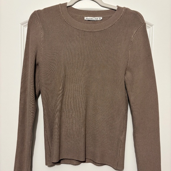 Brand new Abercrombie ribbed sweater • size M - Picture 1 of 3